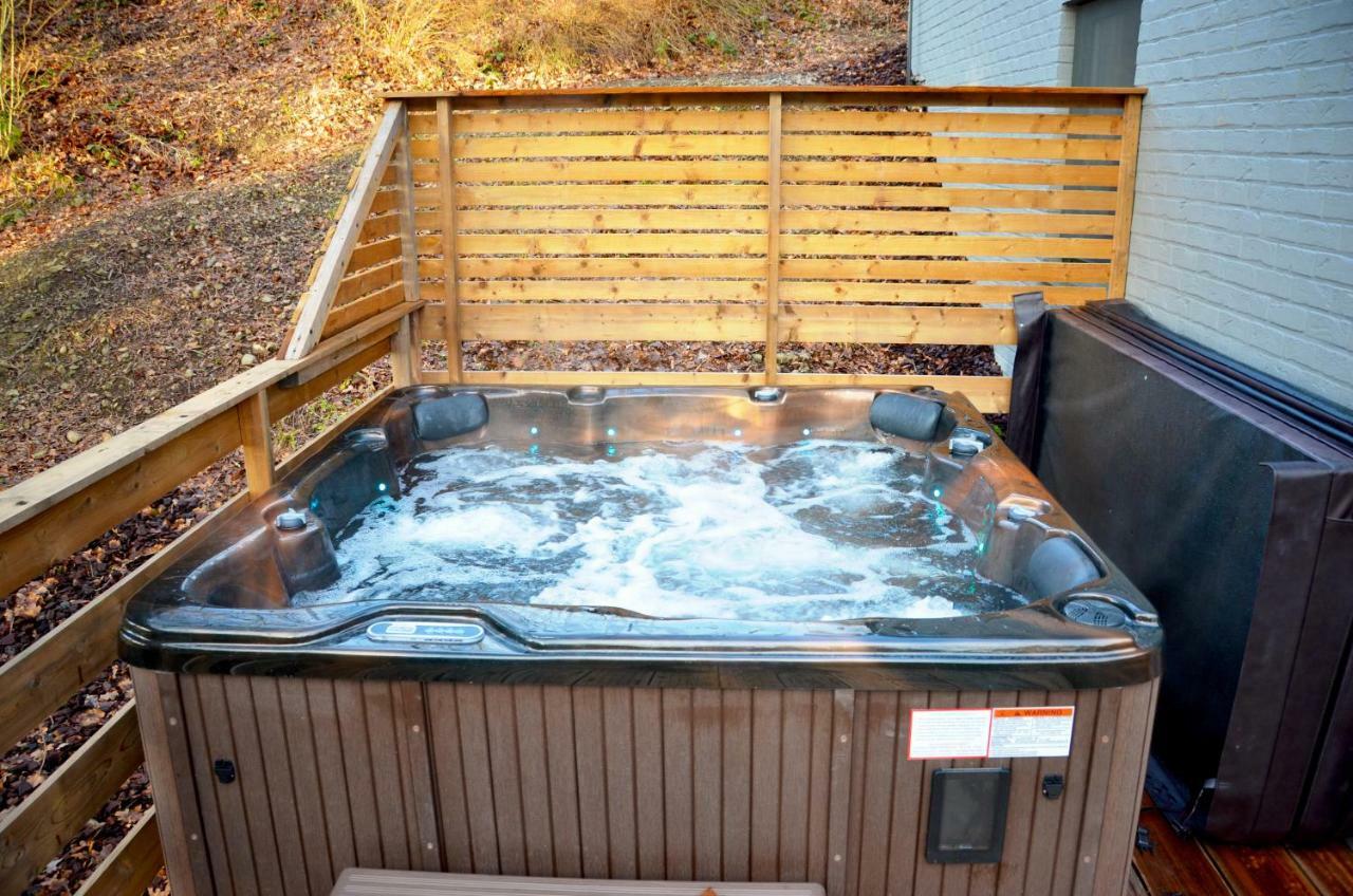 Villa Dakota - jacuzzi, zwembad, playstation Durbuy Exterior foto